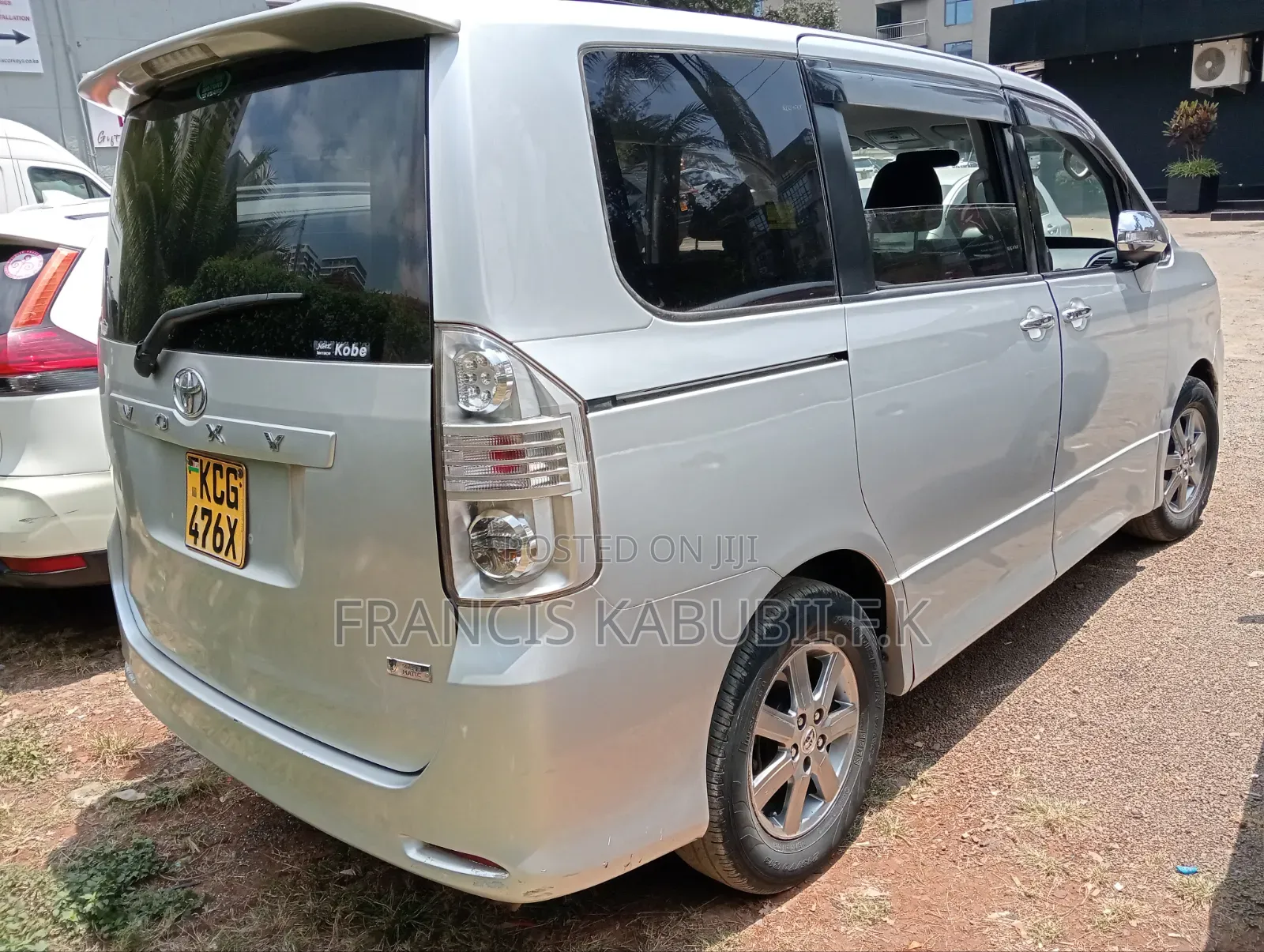 Toyota Noah 2009 Silver