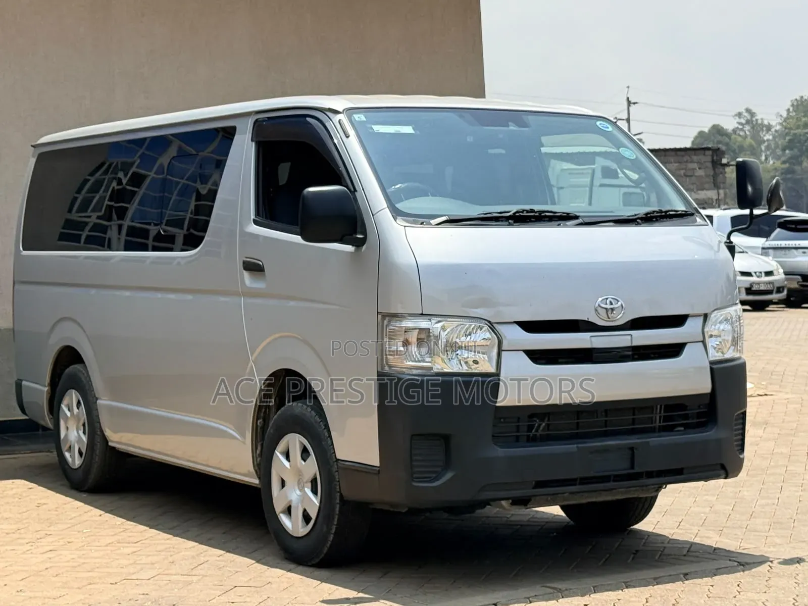 Toyota HiAce 2019 Silver