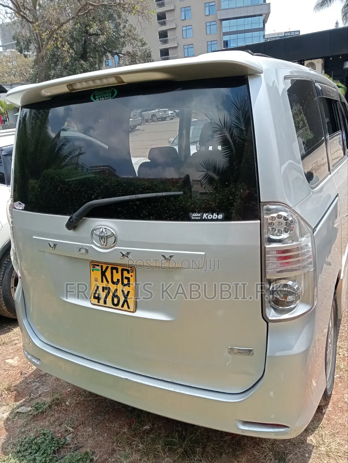 Toyota Noah 2009 Silver