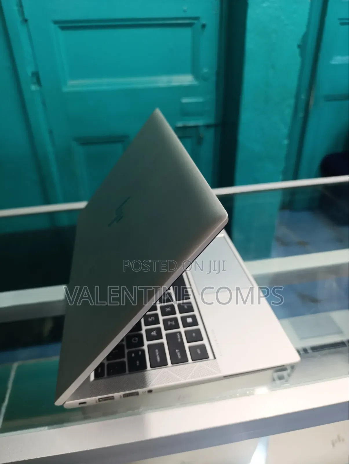 Laptop HP EliteBook 830 G8 16GB Intel Core i7 SSD 512GB