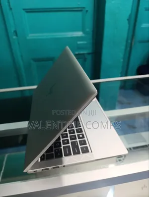 Laptop HP EliteBook 830 G8 16GB Intel Core i7 SSD 512GB