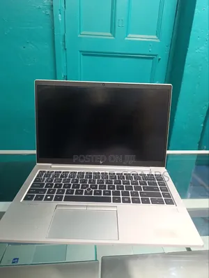 Laptop HP EliteBook 845 G8 16GB AMD Ryzen 5 SSD 512GB