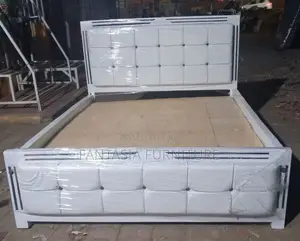5x6 White Padded Mocket Bed + Free Delivery