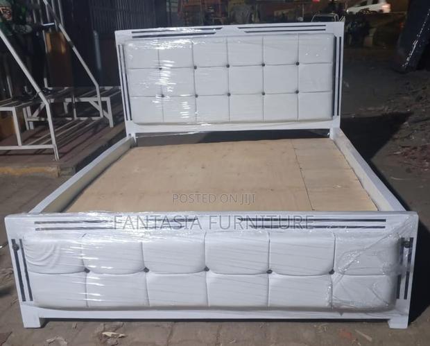 5x6 White Padded Mocket Bed + Free Delivery