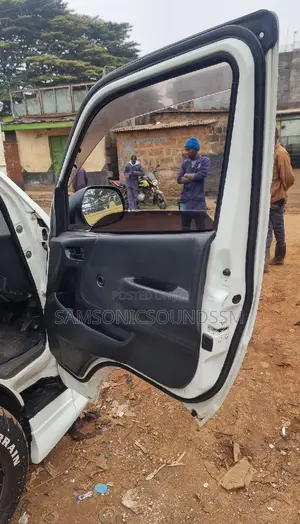 Toyota Hiace 7l/9l Doors(R L)