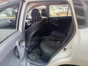 Toyota RAV4 2009 Off white
