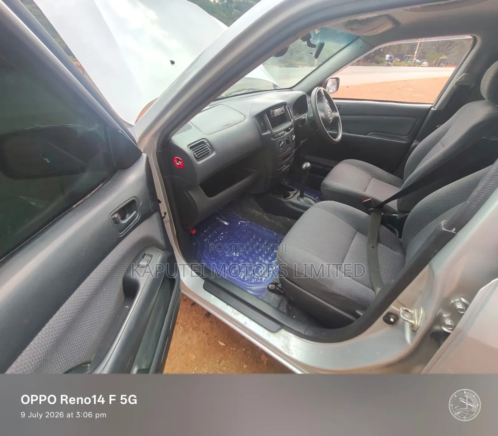 Toyota Probox 2010 Gold
