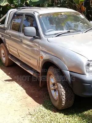 Mitsubishi L200 2002 Silver