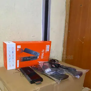 Strong Performance R Portable Set-Top Box TVR3-S Android TV Stick