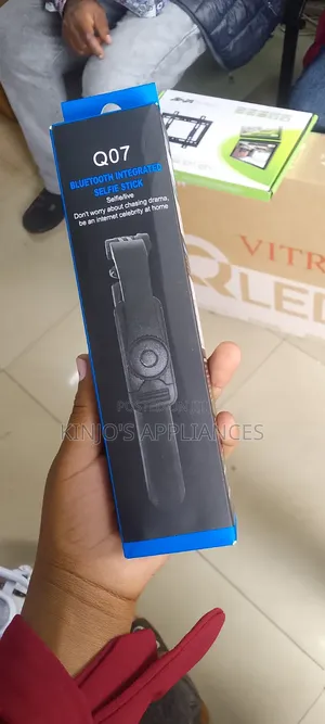 Q07 Bluetooth Integrated Selfie Stick