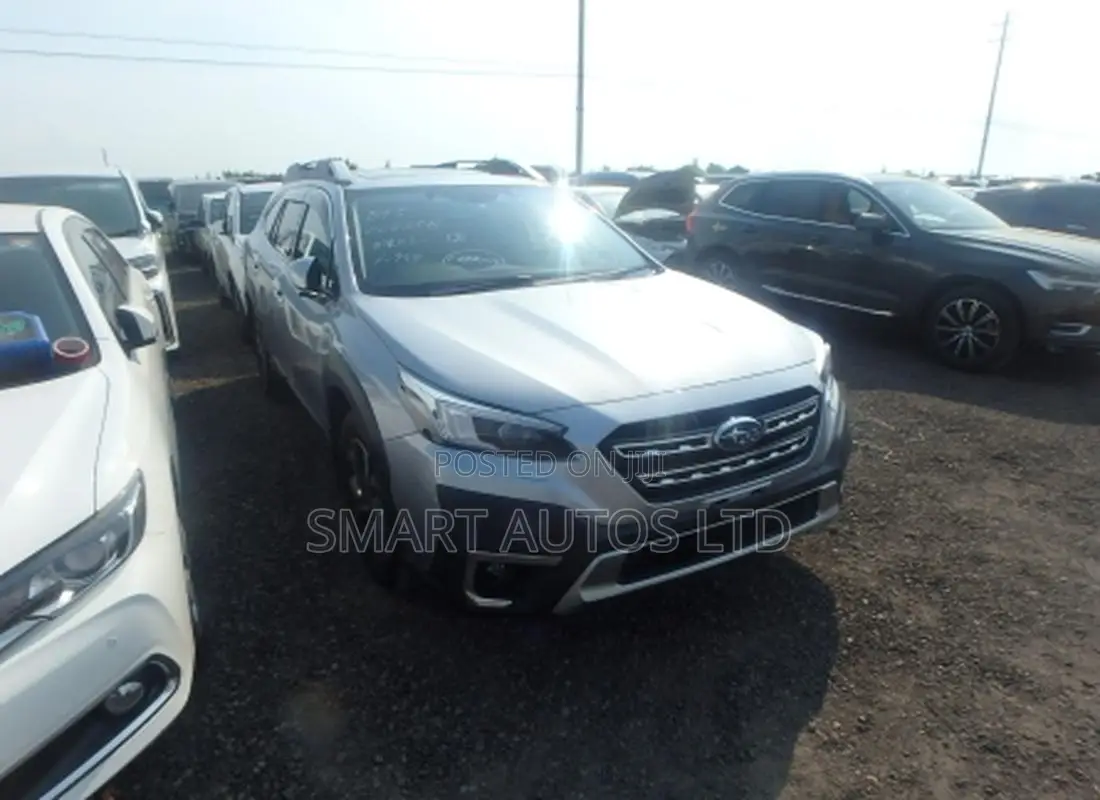 Subaru Outback 2022 Silver