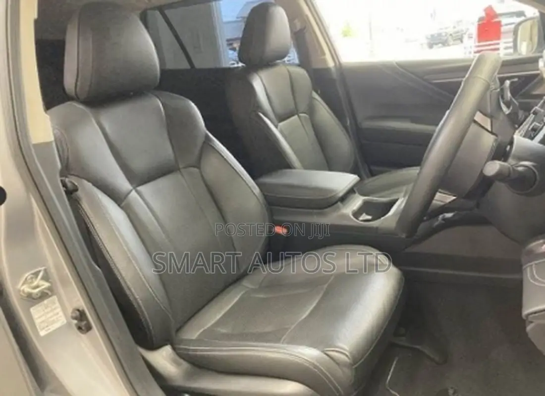 Subaru Outback 2022 Silver