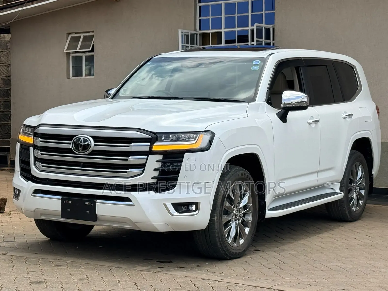 Toyota Land Cruiser 2023 White