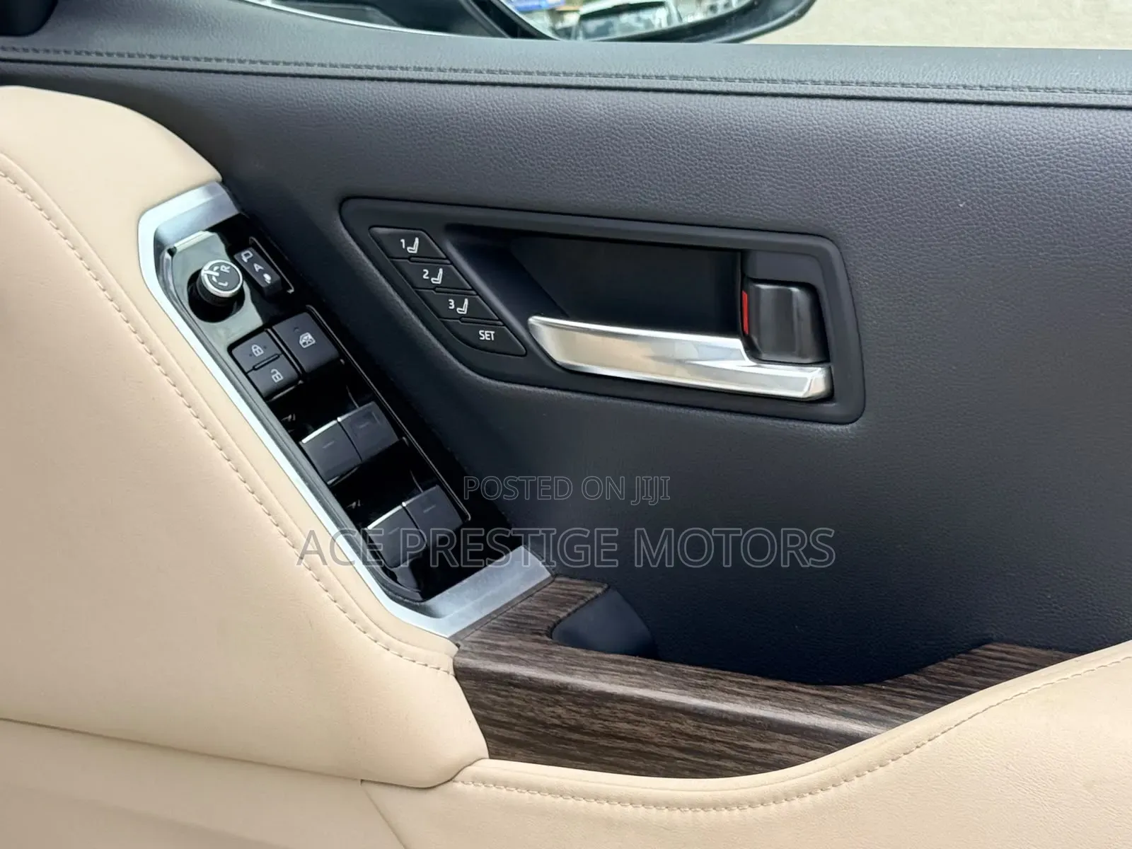 Toyota Land Cruiser 2023 White