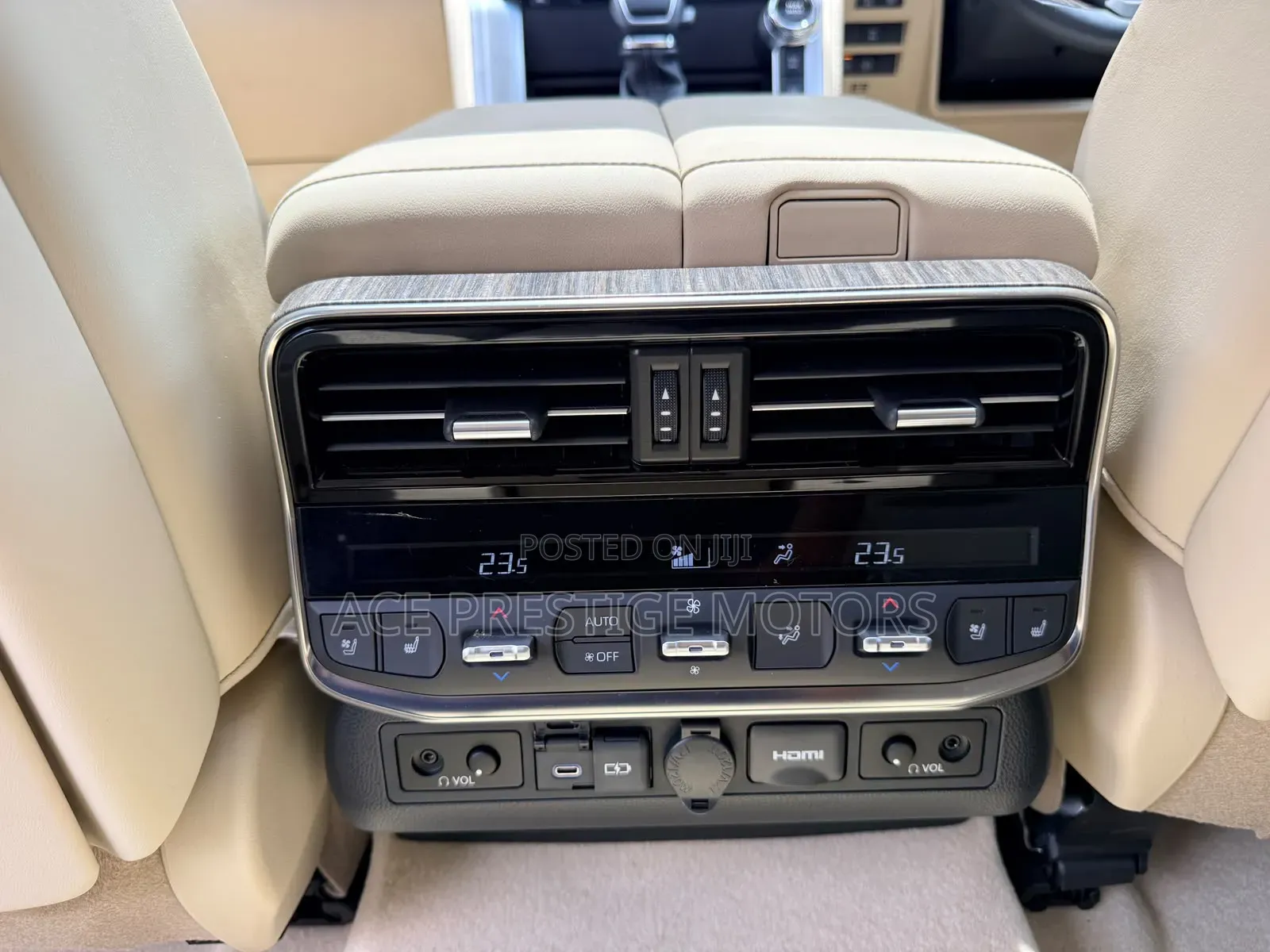 Toyota Land Cruiser 2023 White