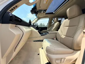 Toyota Land Cruiser 2023 White