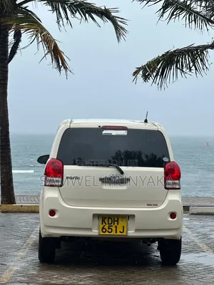 Toyota Porte 2015 Pearl
