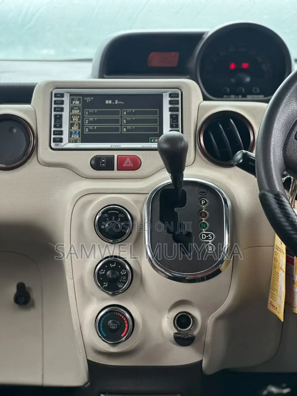 Toyota Porte 2015 Pearl