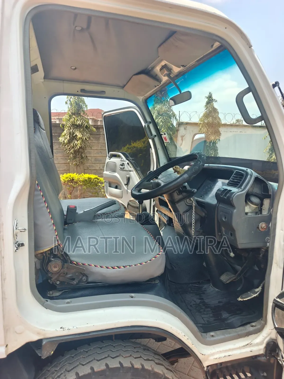 Isuzu NLR Recovery Lorry 2014 White 