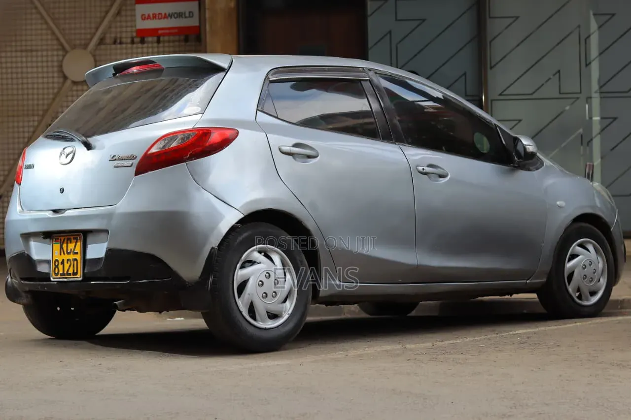 Mazda Demio 2013 Silver