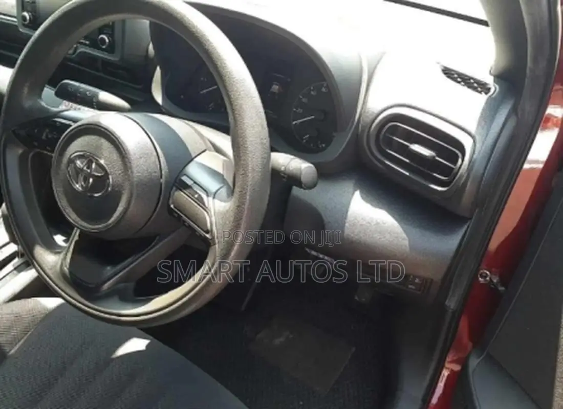 Toyota Yaris 2020 Red