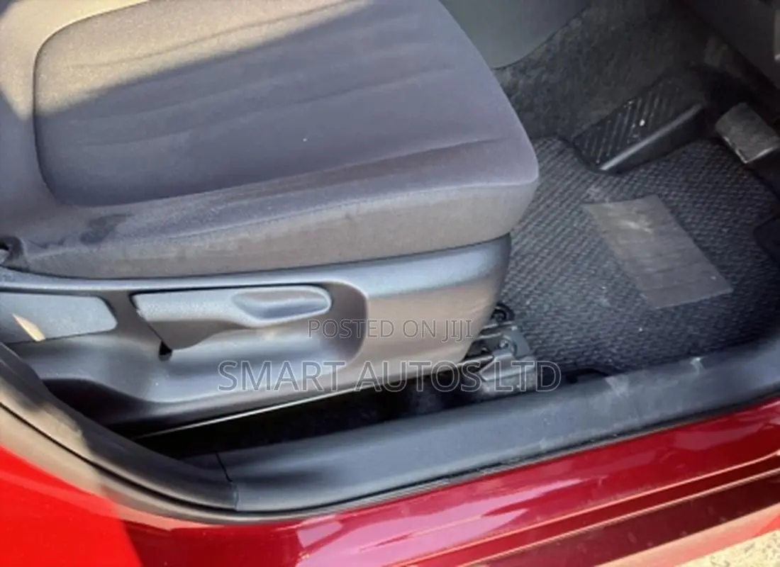 Toyota Yaris 2020 Red