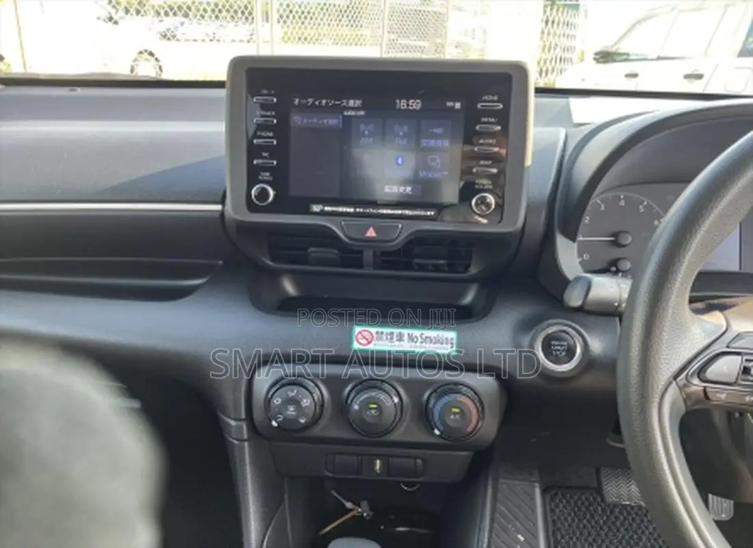 Toyota Yaris 2020 Red