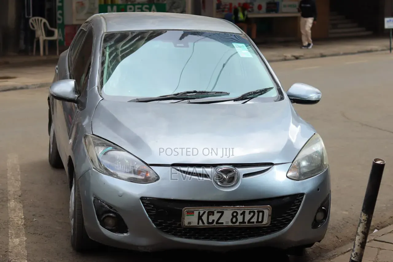 Mazda Demio 2013 Silver