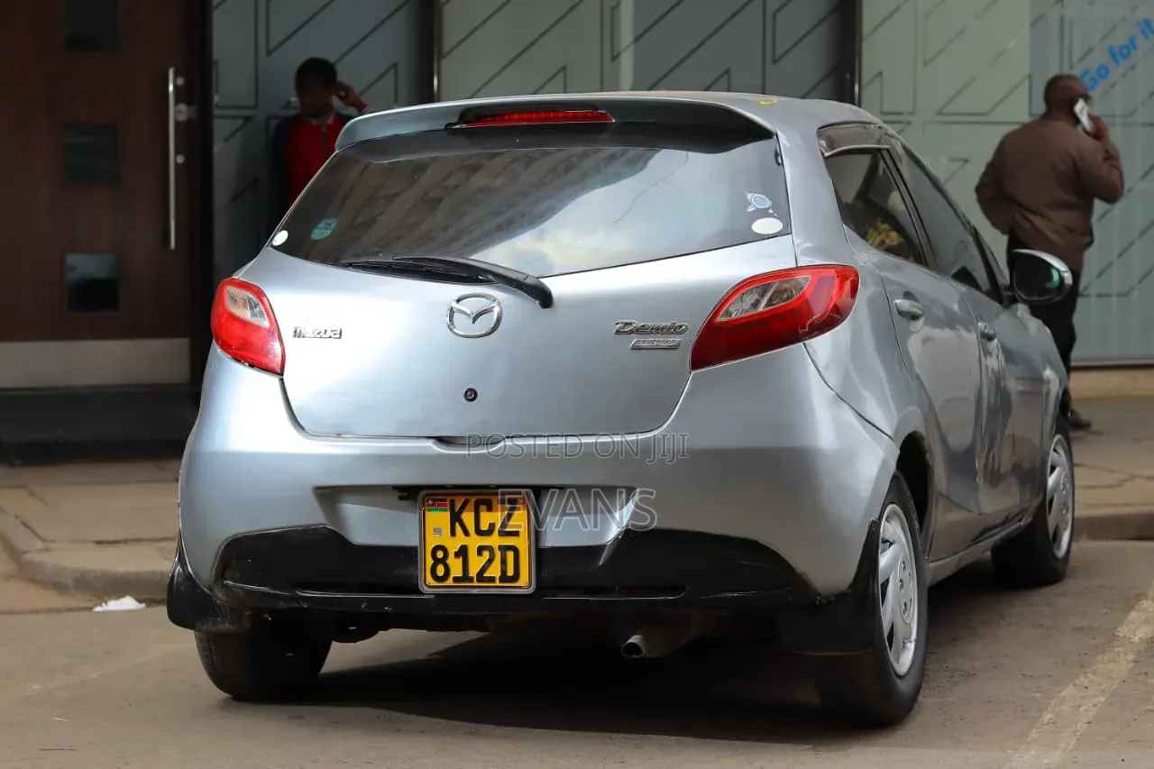Mazda Demio 2013 Silver