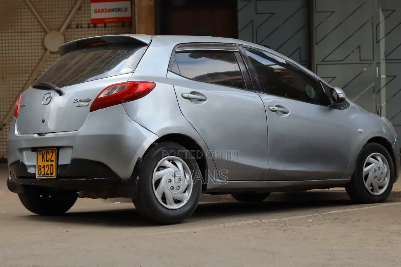 Mazda Demio 2013 Silver