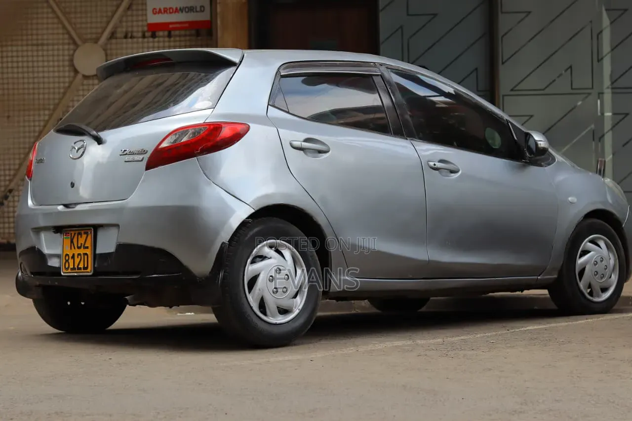 Mazda Demio 2013 Silver