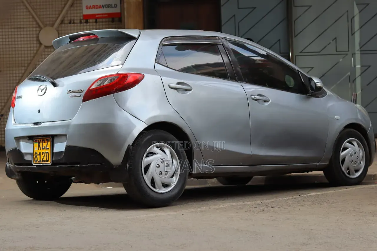 Mazda Demio 2013 Silver