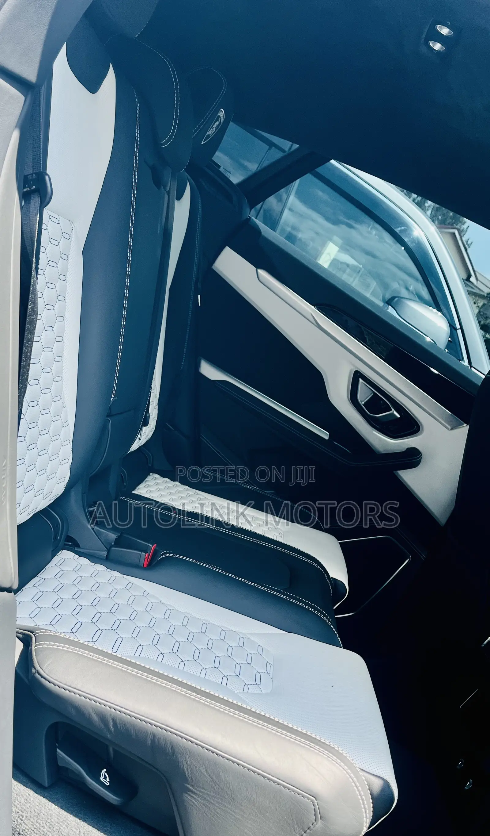 Lamborghini Urus Base 4dr AWD 2020 White