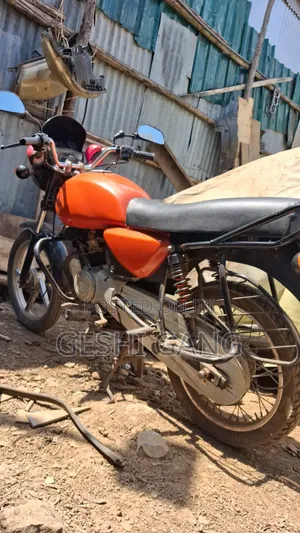 Bajaj Boxer 100 2016 Red
