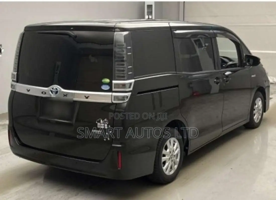 Toyota Voxy Hybrid V 2WD 7-Seater 2019 Black
