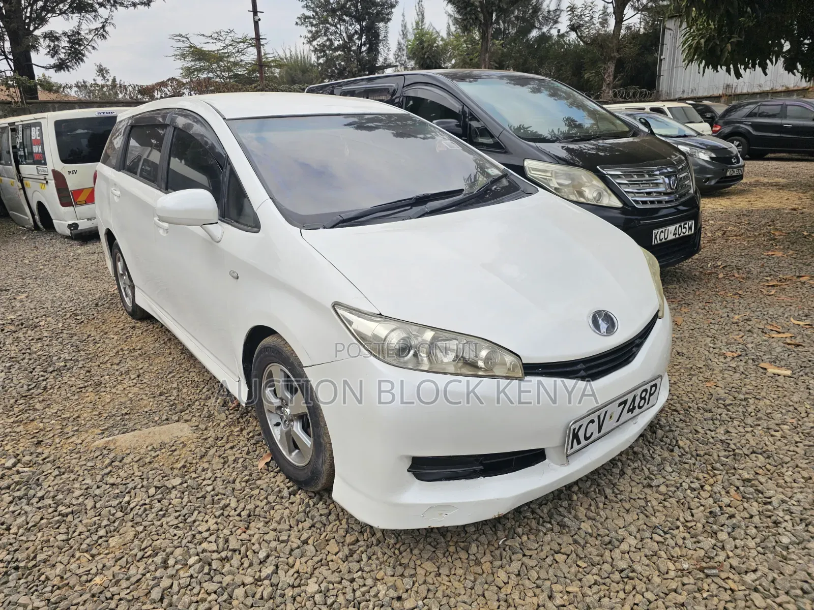 Toyota Wish 2012 White