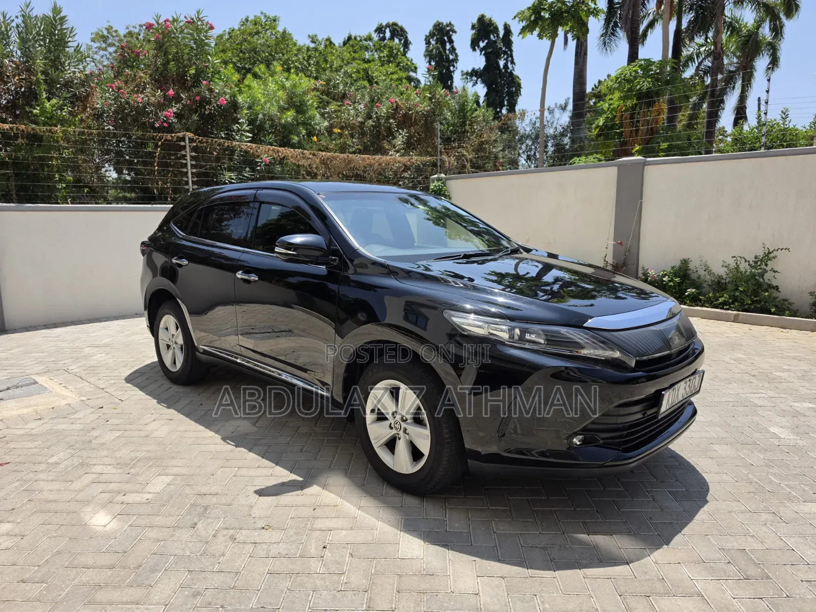 Toyota Harrier 2.0 2019 Black