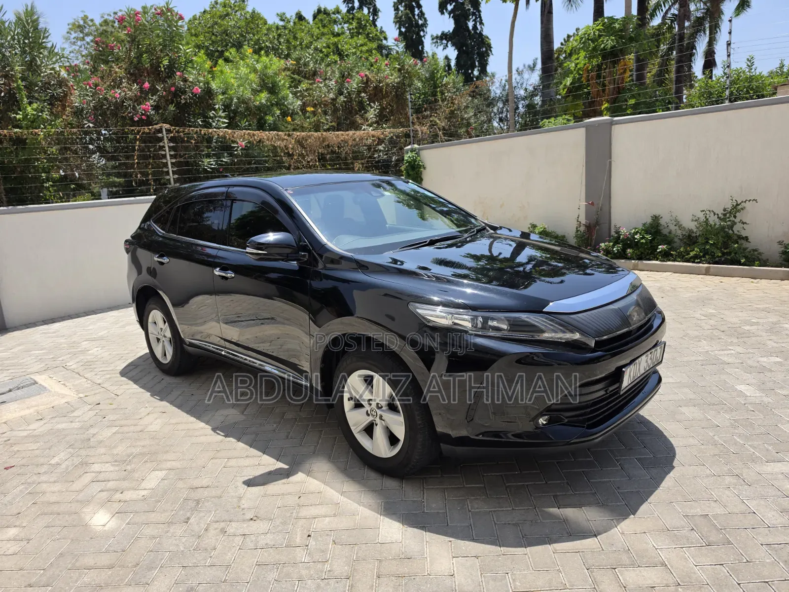 Toyota Harrier 2.0 2019 Black