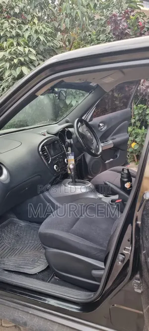 Nissan Juke 2012 Black