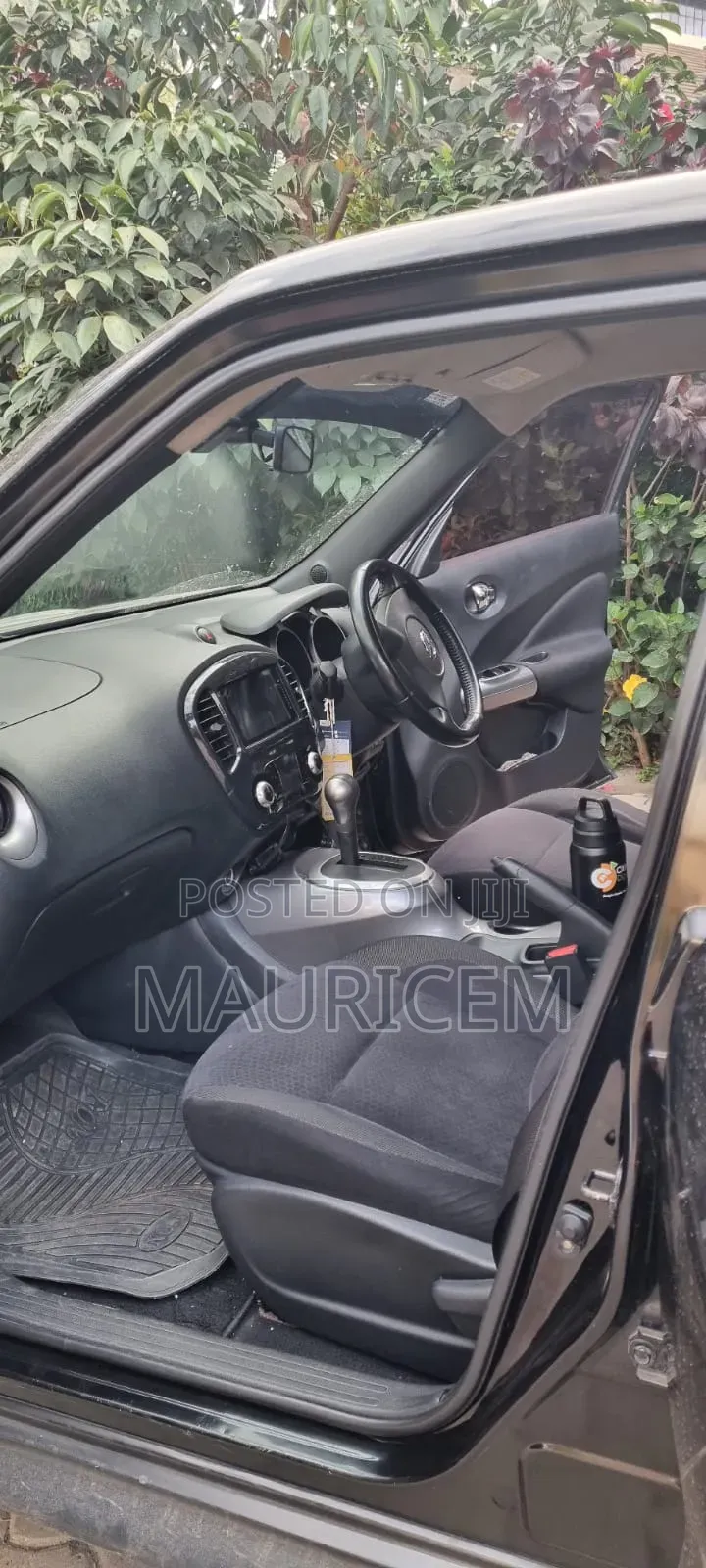 Nissan Juke 2012 Black