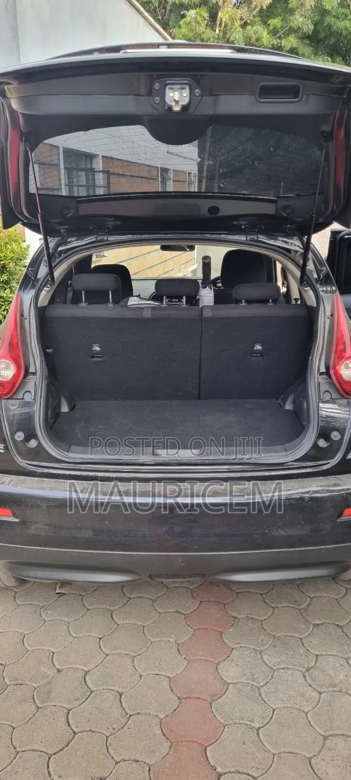 Nissan Juke 2012 Black