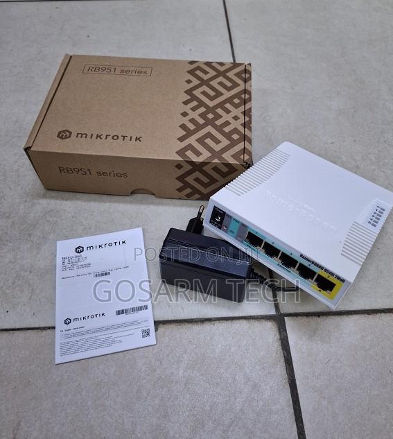 MikroTik RB951Ui-2HnD Wireless Router / Access Point for Home, Office