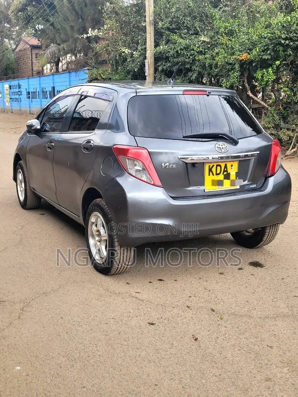 Toyota Vitz 2014 Gray