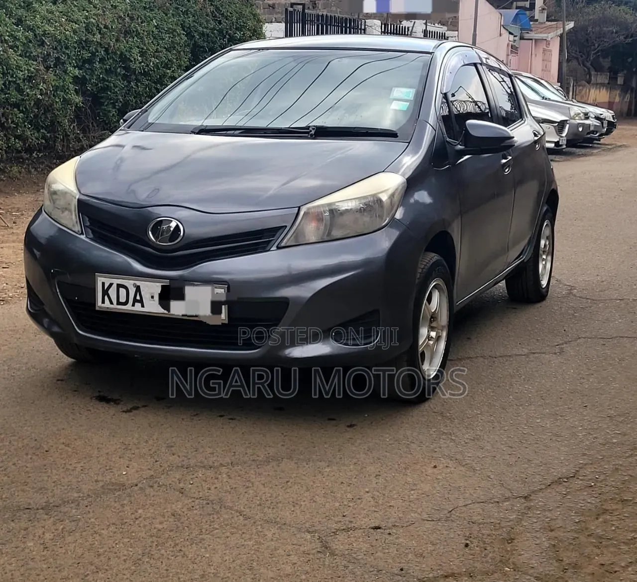 Toyota Vitz 2014 Gray