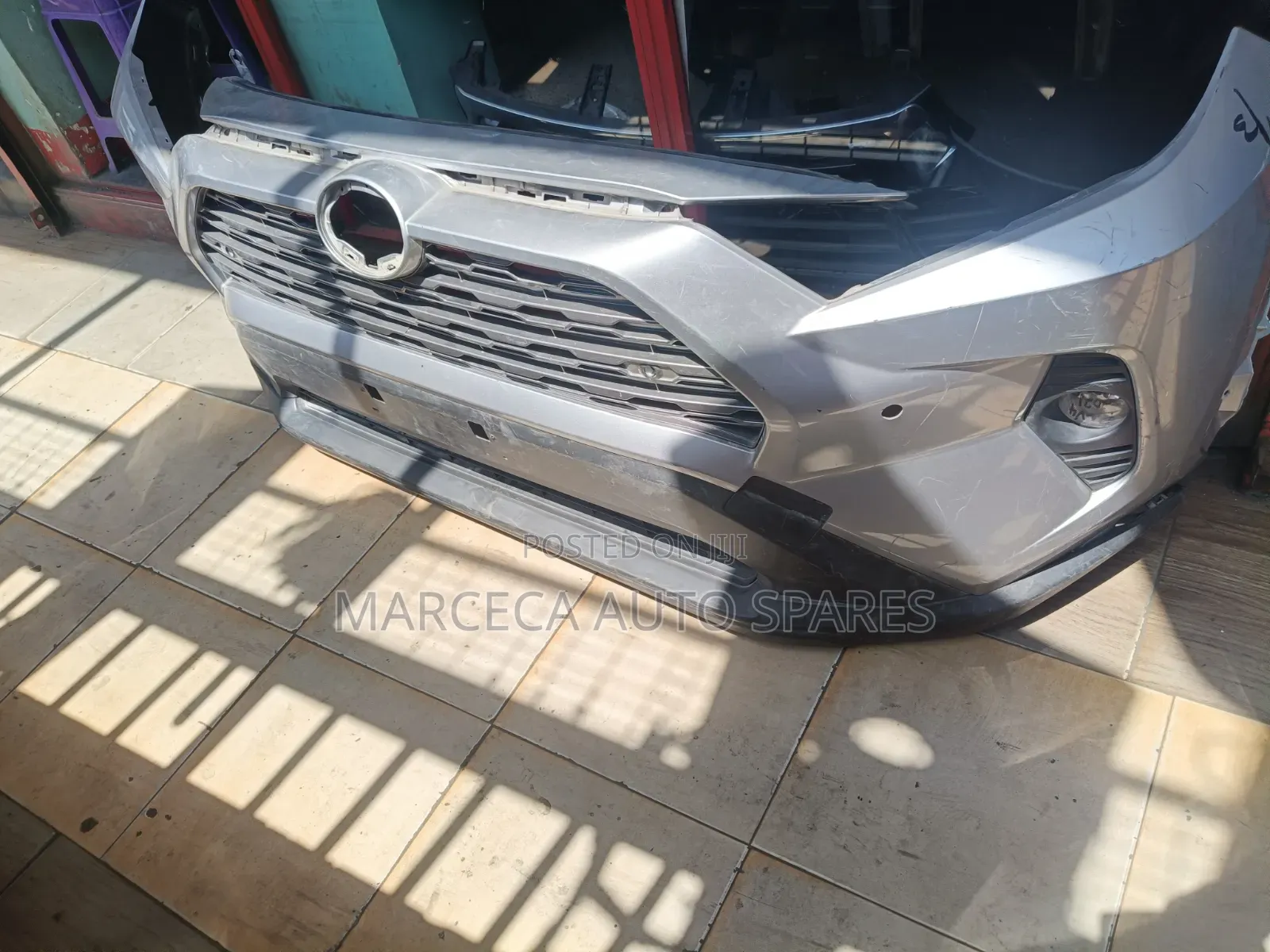 Bumper Front Rav 4 2018.