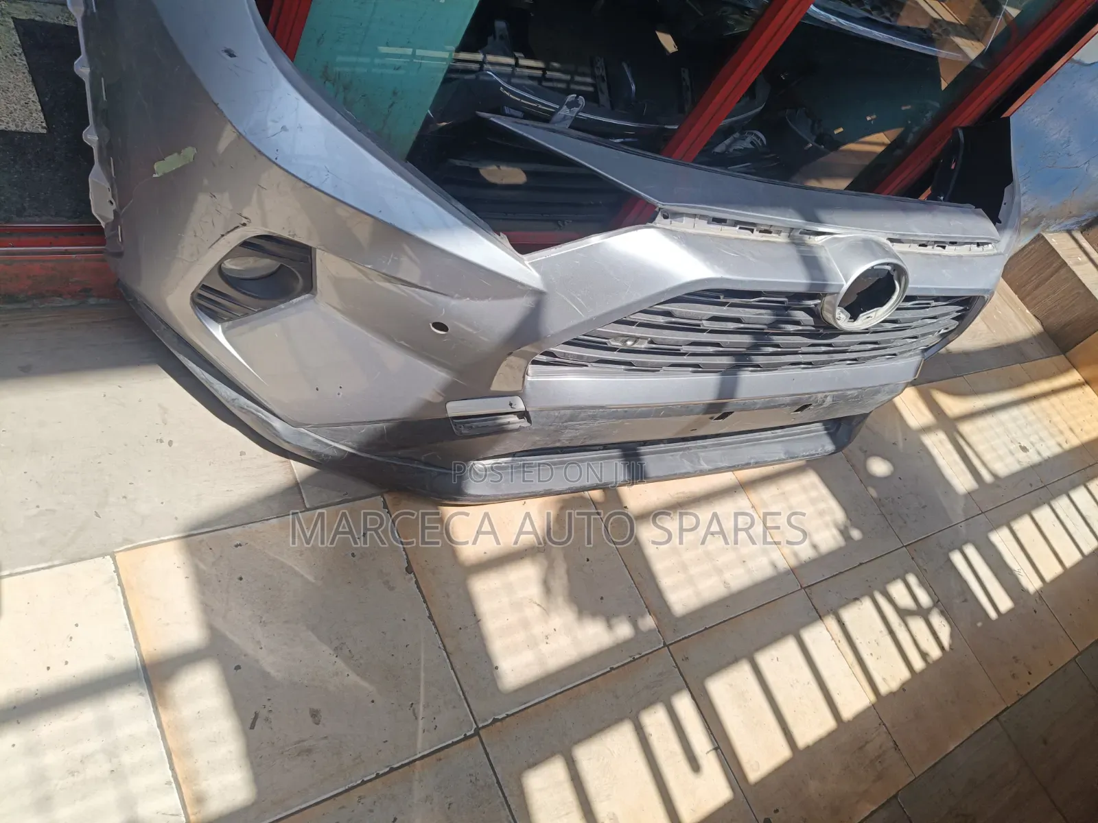 Bumper Front Rav 4 2018.