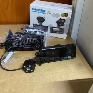 Multi-Angle Recording C309 Full Coverage 3-Lens WiFi Dash Cam