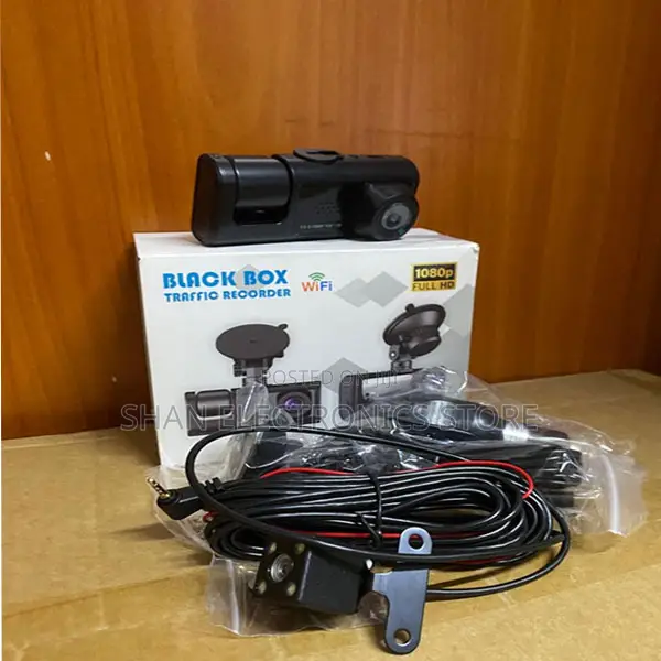 170° Wide Angle C309 3-Channel WiFi Car Video Recorder Loop Recording
