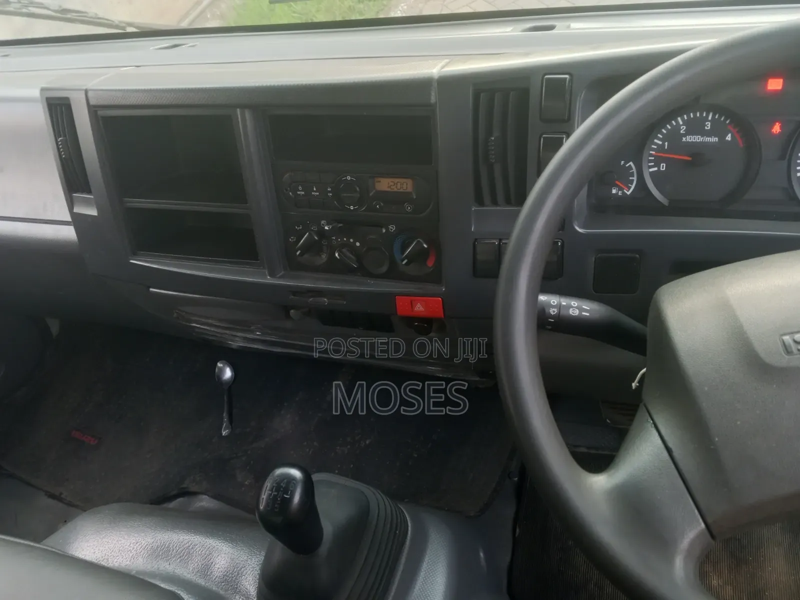 Isuzu NQR Short