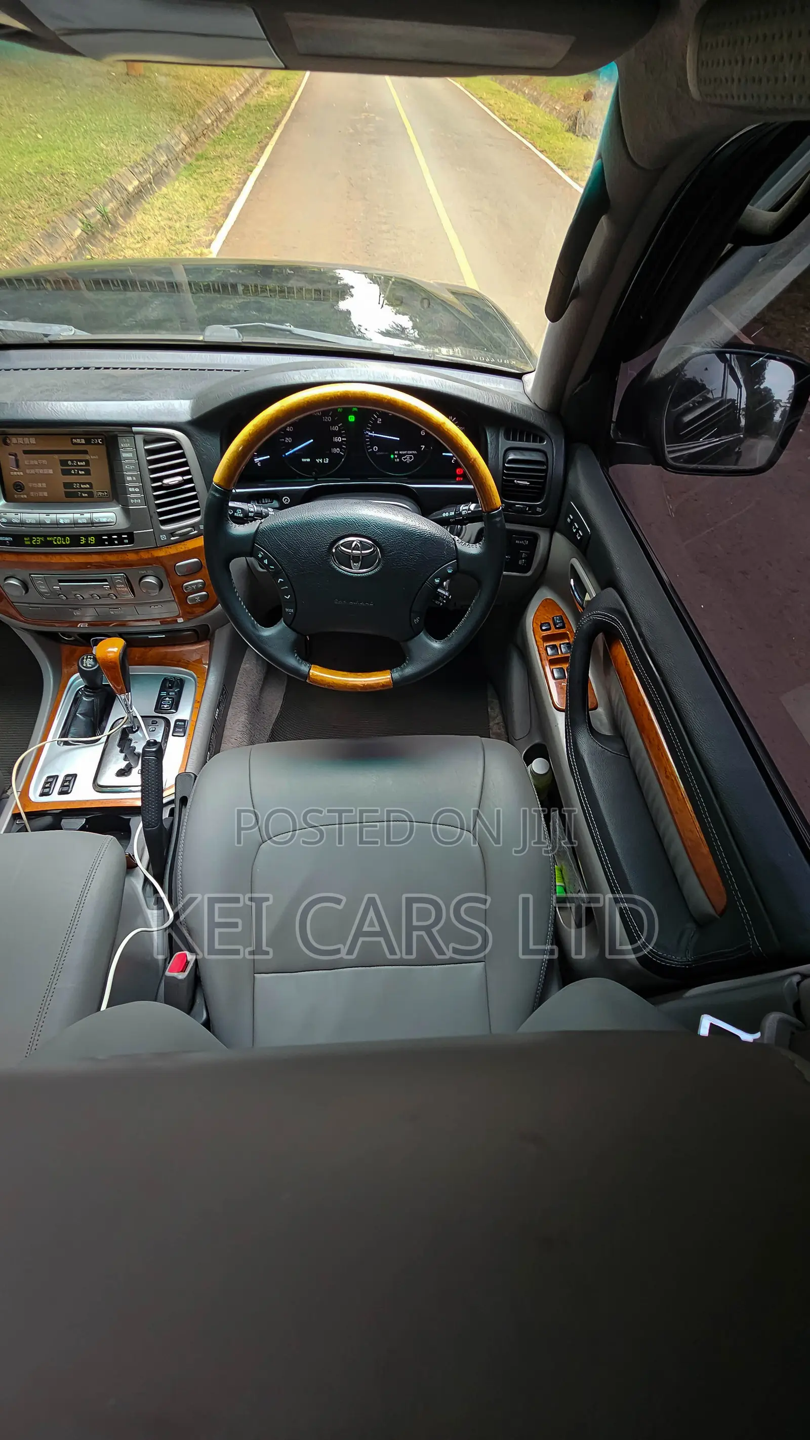 Toyota Land Cruiser 100 4.7 Executive 2006 Black